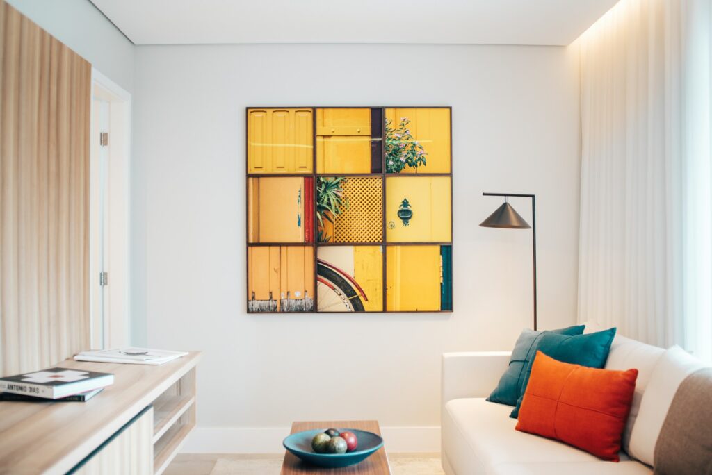 Decorative Paintings Can Transform Home